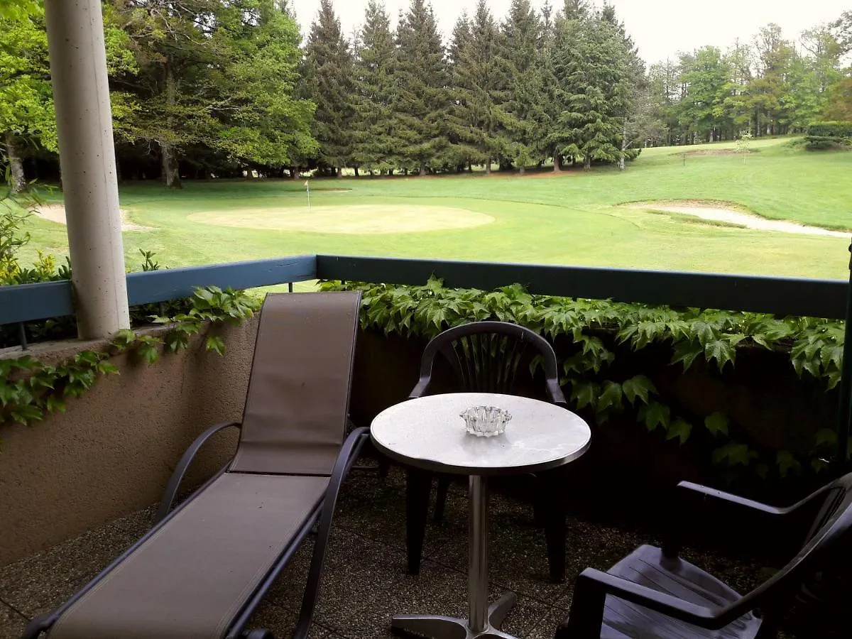 מלון Soulages-Bonneval Appart-Hotel Du Golf De Laguiole צרפת